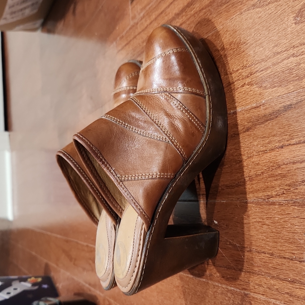 Nurture‎ heels